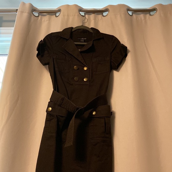 Willi Smith size 6 knee length dress with short sleeves. - Picture 3 of 4